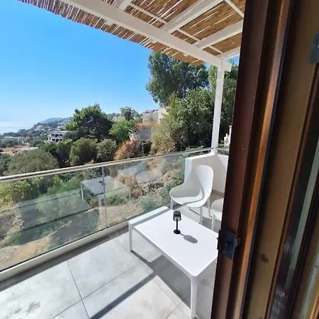 Διαμέρισμα Onblue Βρομόλιθος