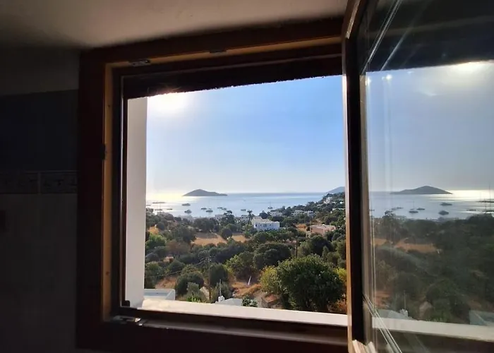 Onblue * Vromolithos