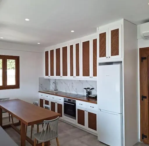 Onblue Lejlighed Vromolithos