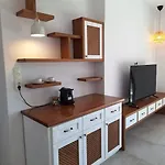 Onblue Apartamento Vromolithos