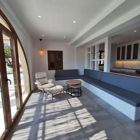 Onblue Appartement Vromolithos