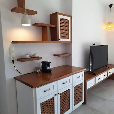 Onblue Appartement Vromolithos