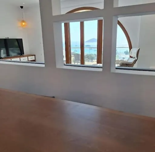 شقة Onblue Vromolithos